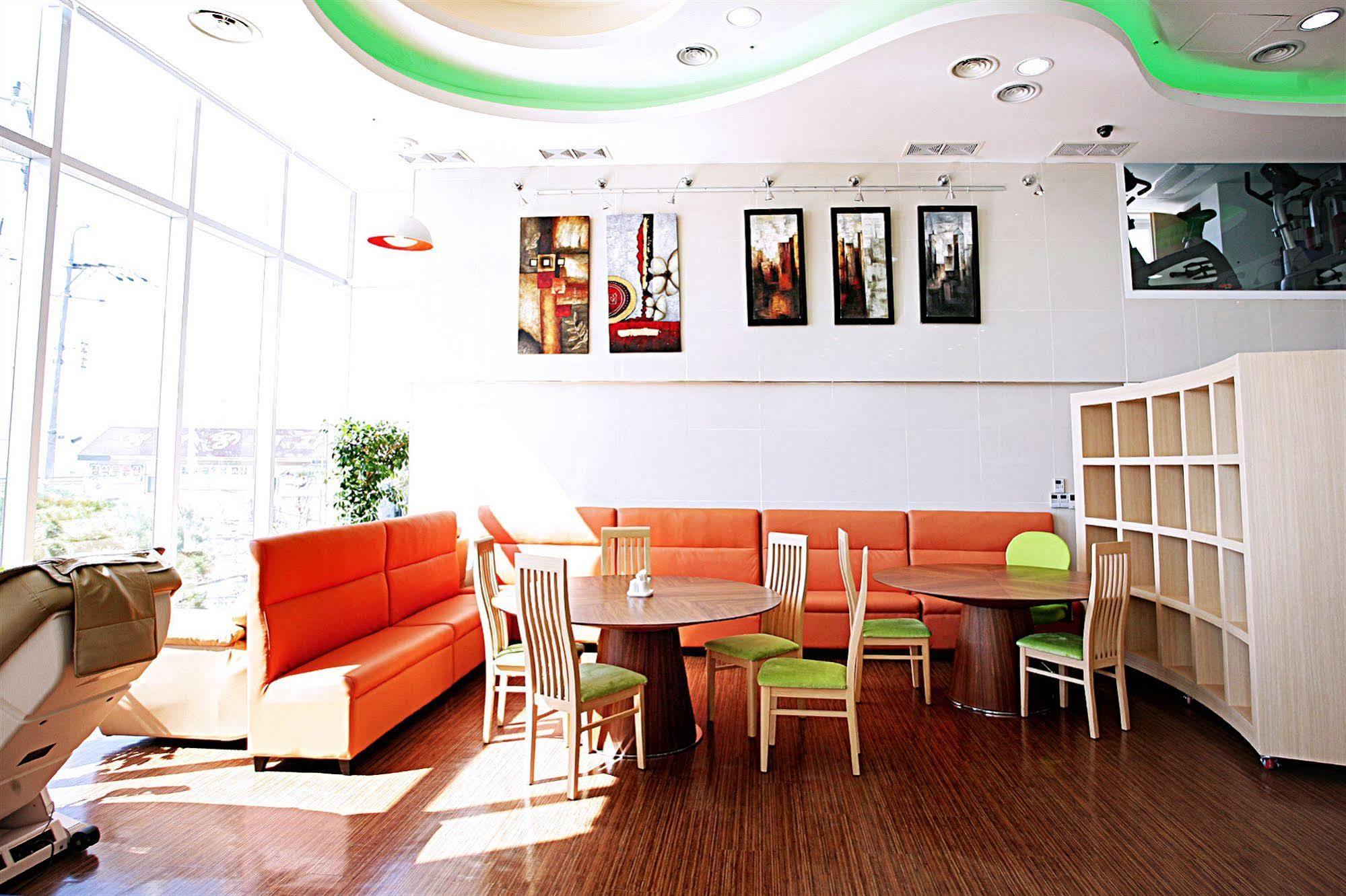 Gunsan Apple Tree Hotel Dış mekan fotoğraf